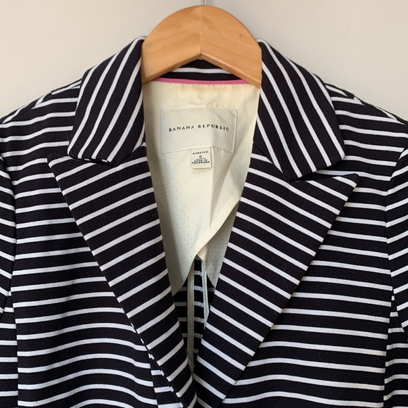 Black and white Banana Republic blazer - Picture 2 of 7